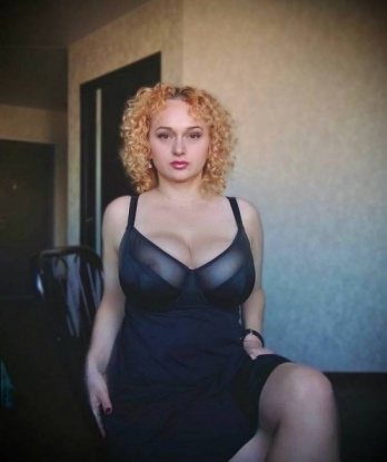 Я солнечная русская красавица, проживающая в Москве, и мое тело выковано для наслаждения. 🔥
Мои услуги настолько разнообразны, что ты погрузишься в мир безграничного удовольствия. 💋 Любые твои желания, будь то классический секс, оральные ласки или эротический массаж, обязательно исполнятся мной с изумительной ловкостью и желанием.
Уверена, мой опыт и умение воплотить в жизнь твои самые смелые сексуальные фантазии не оставят тебя равнодушным. 🌟 Ты увидишь это на собственные глаза благодаря нежным фото в моем портфолио. 📸
Не веришь словам? Я готова предоставить отзывы моих привилегированных клиентов, которые наслаждались моими услугами и возвращались ко мне снова и снова. 😍
Приезжай ко мне, забудь обо всем и позволь мне погрузить тебя в мир незабываемого блаженства. Я обладаю всеми инструментами, чтобы доставить тебе наивысшее удовольствие. Жду тебя в Москве, чтобы сделать твои фантазии реальностью. 💕 Аза